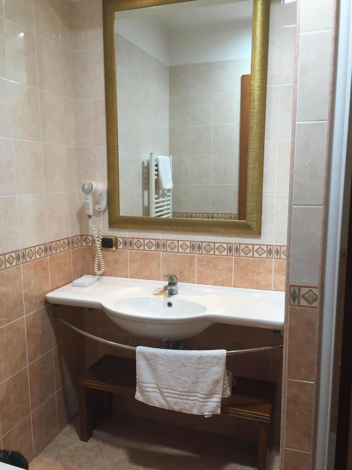 Hotel Divine Rome Bagian luar foto
