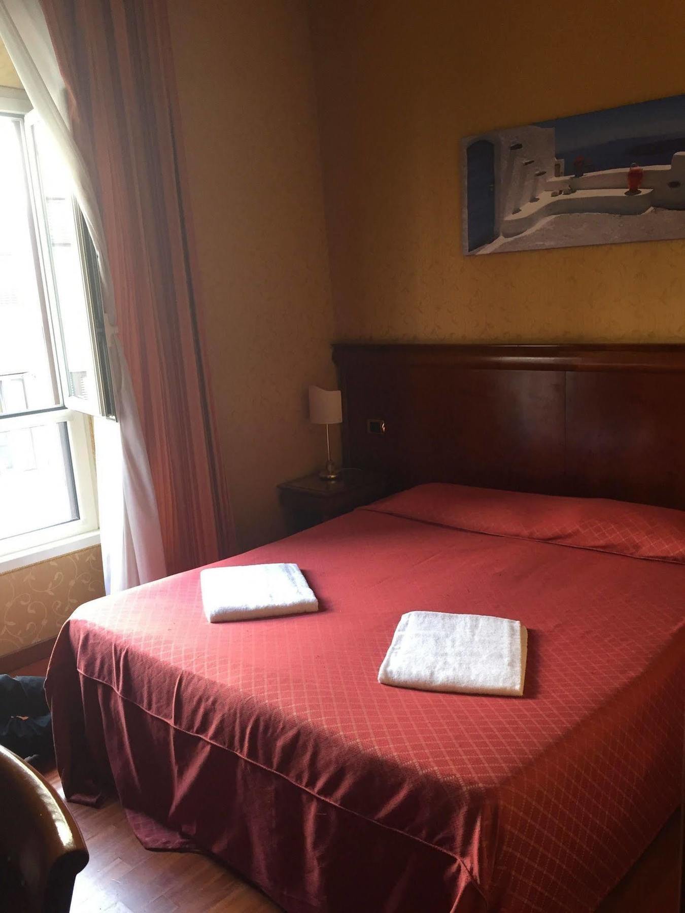 Hotel Divine Rome Bagian luar foto