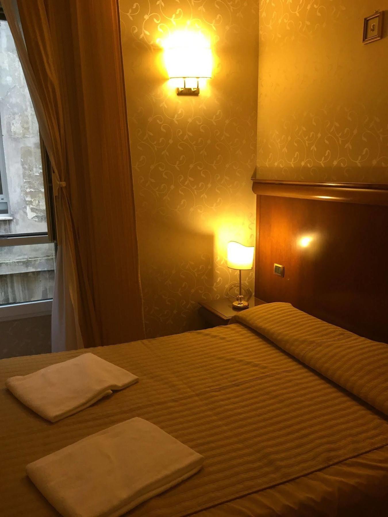 Hotel Divine Rome Bagian luar foto